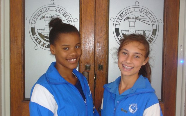 Fiona Fourie en Niveena Jantjies 